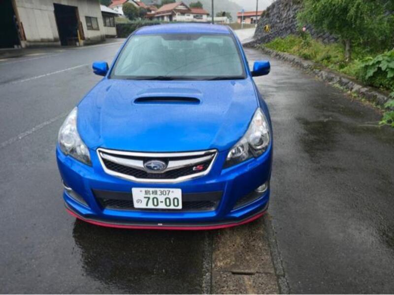 SUBARU LEGACY B4