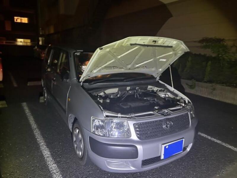 TOYOTA SUCCEED VAN