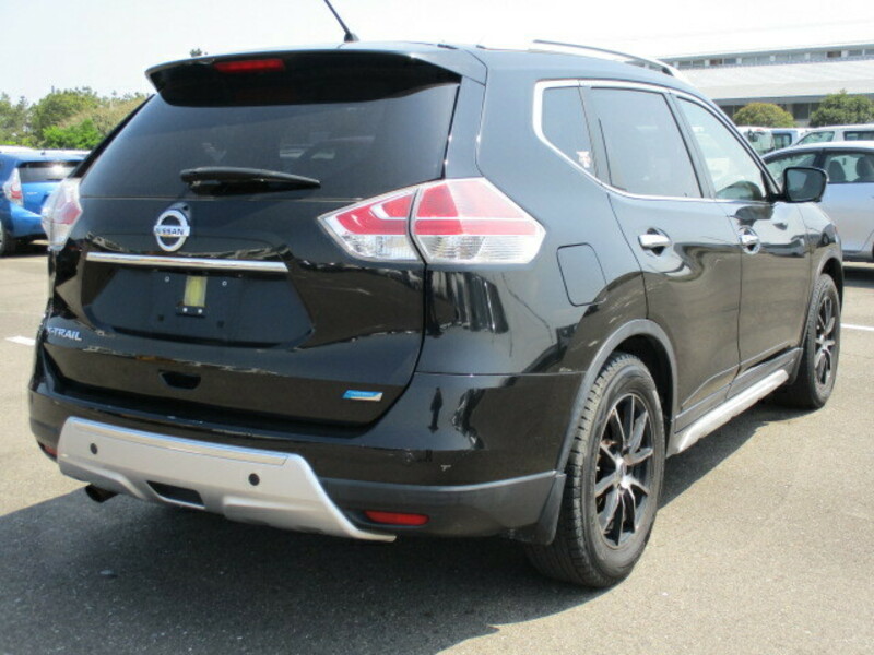 X-TRAIL-12