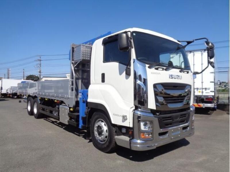 ISUZU GIGA