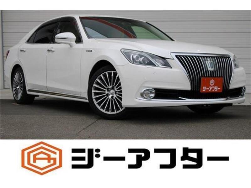TOYOTA CROWN MAJESTA