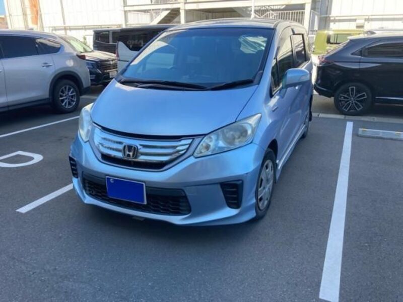 HONDA FREED HYBRID