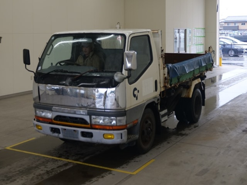 MITSUBISHI CANTER