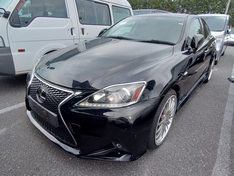 LEXUS IS