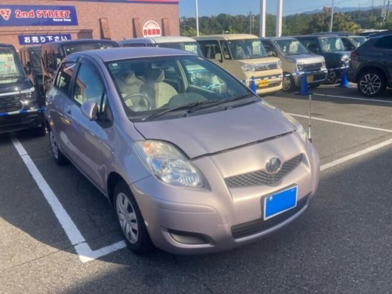 TOYOTA VITZ