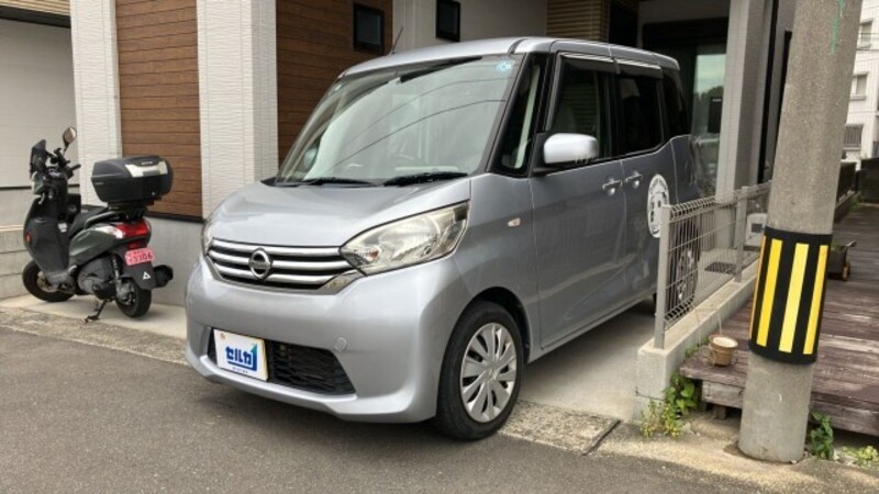 NISSAN DAYZ ROOX