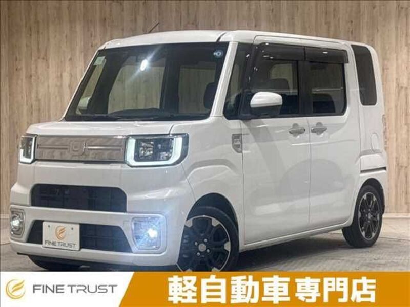 DAIHATSU WAKE