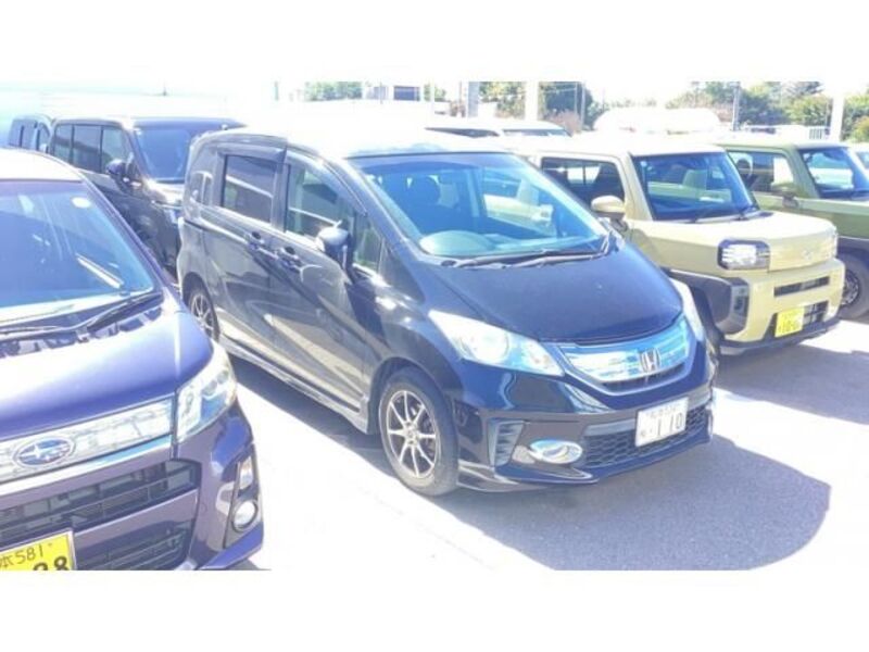 HONDA FREED HYBRID