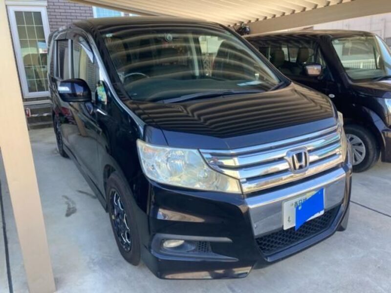 HONDA STEPWAGON SPADA