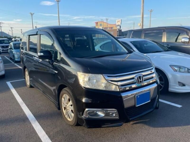HONDA STEPWAGON SPADA