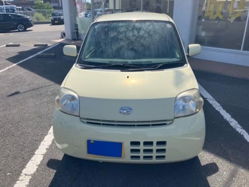 DAIHATSU ESSE