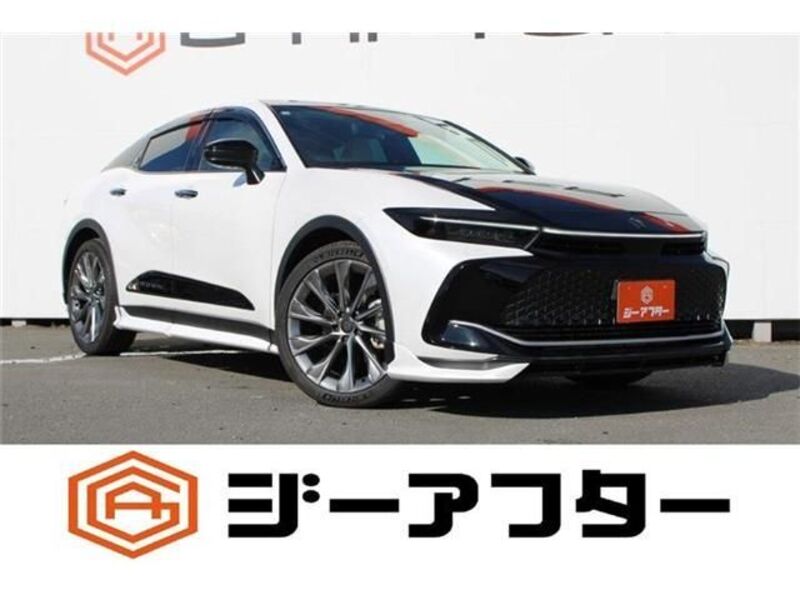 TOYOTA CROWN CROSSOVER