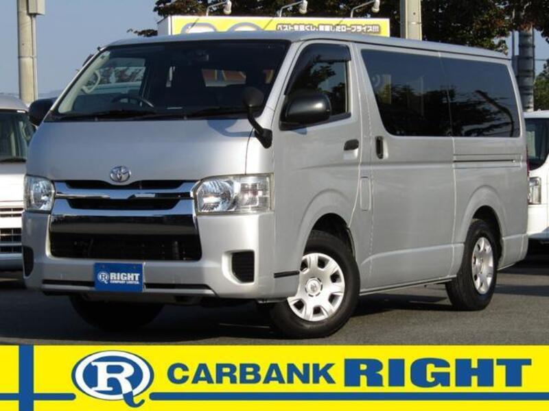 TOYOTA HIACE VAN