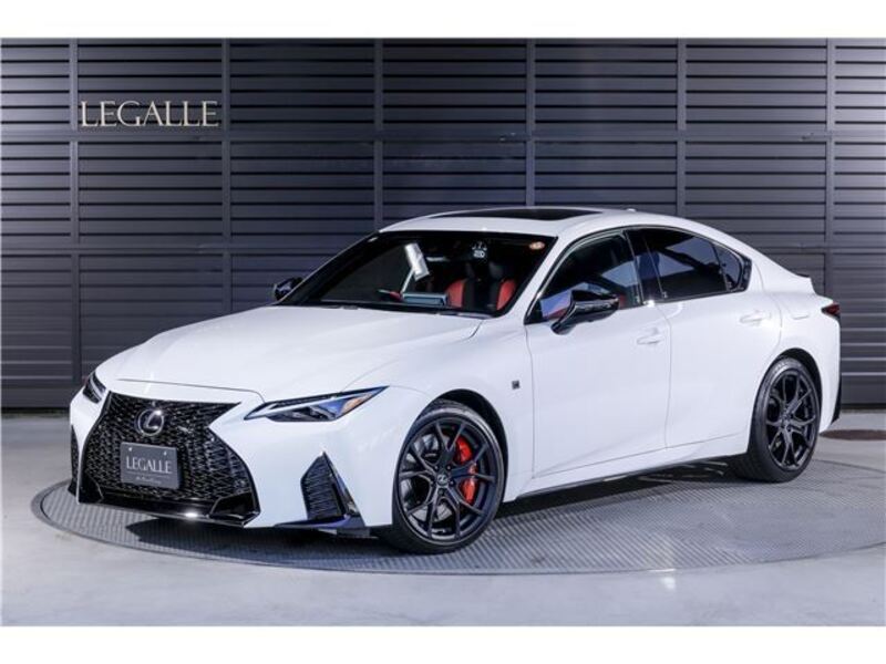 LEXUS IS