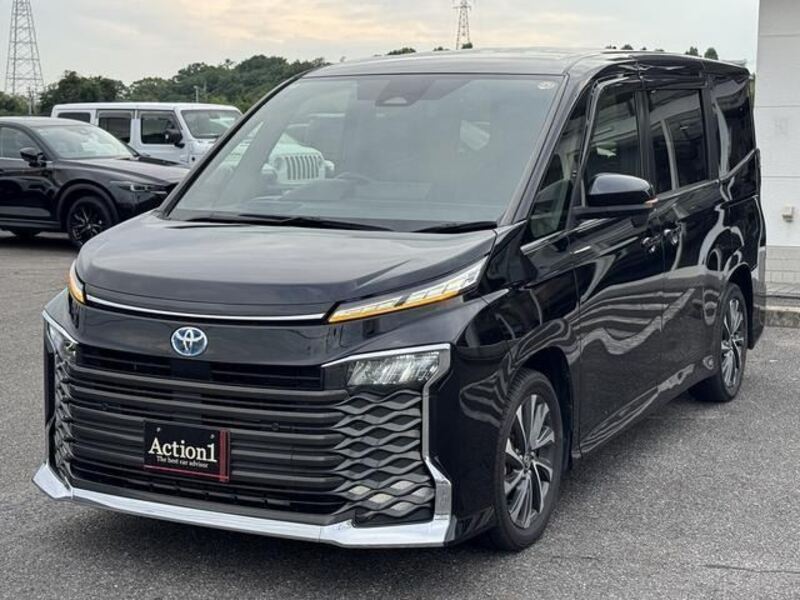 TOYOTA VOXY
