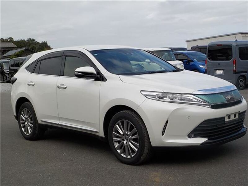 TOYOTA HARRIER