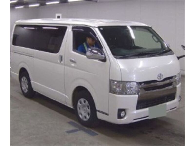 TOYOTA HIACE VAN