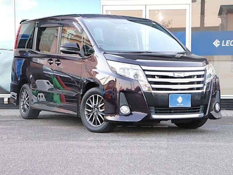 TOYOTA NOAH