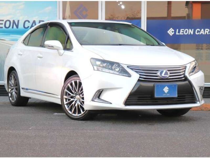 LEXUS HS