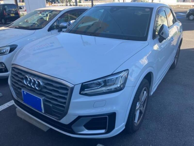 AUDI Q2