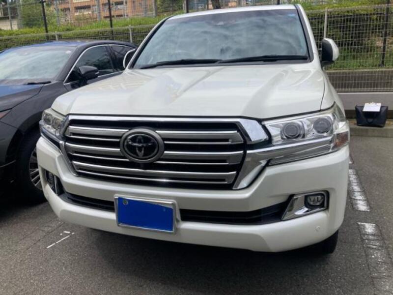 TOYOTA LAND CRUISER