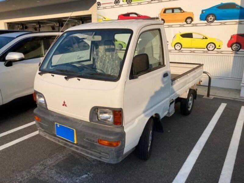 MITSUBISHI MINICAB TRUCK