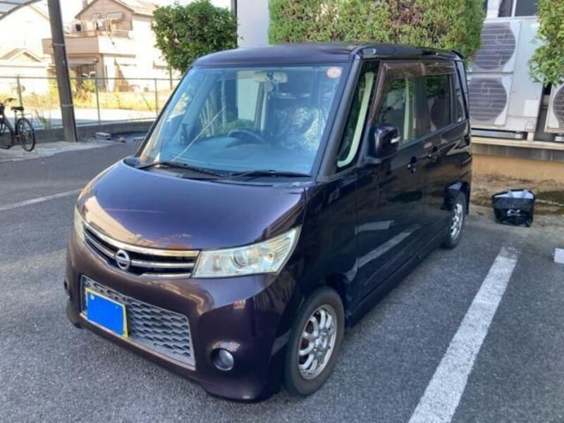 NISSAN ROOX