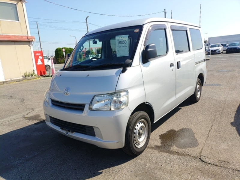 TOYOTA TOWN ACE VAN