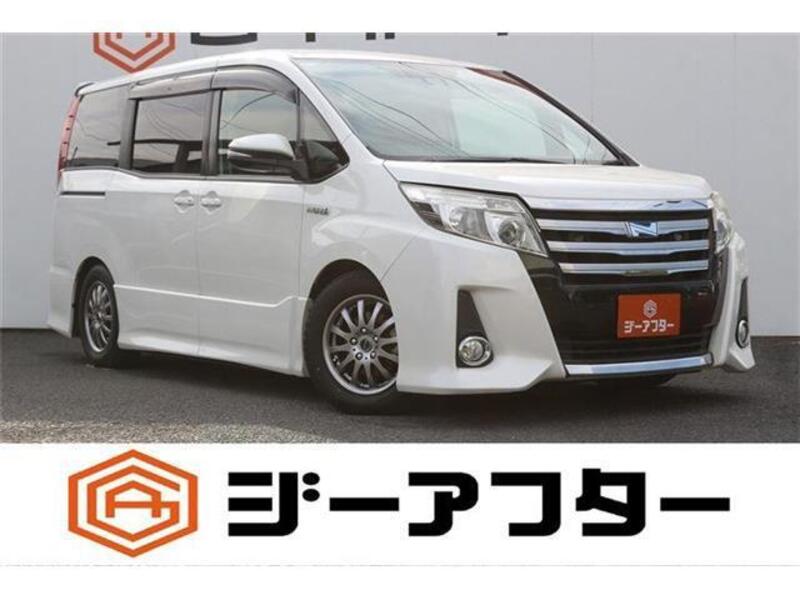 TOYOTA NOAH