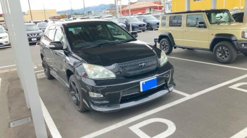 TOYOTA HARRIER