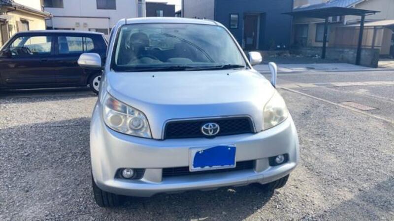 TOYOTA RUSH