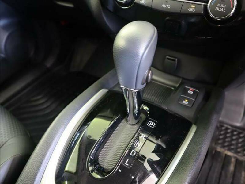 X-TRAIL-11