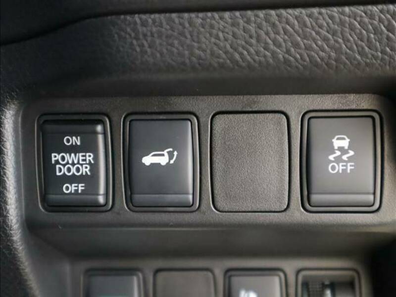 X-TRAIL-16