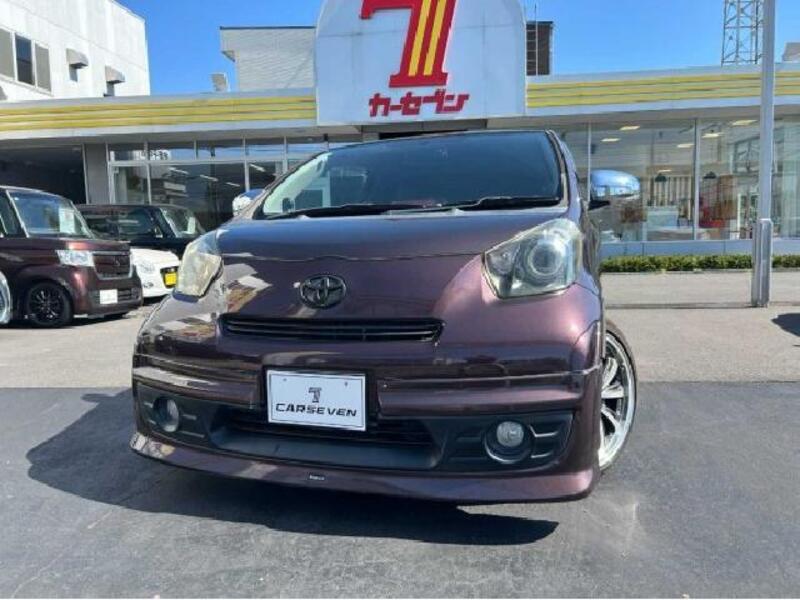 TOYOTA IQ