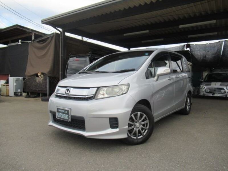 HONDA FREED SPIKE