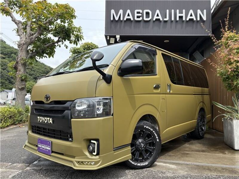 TOYOTA HIACE