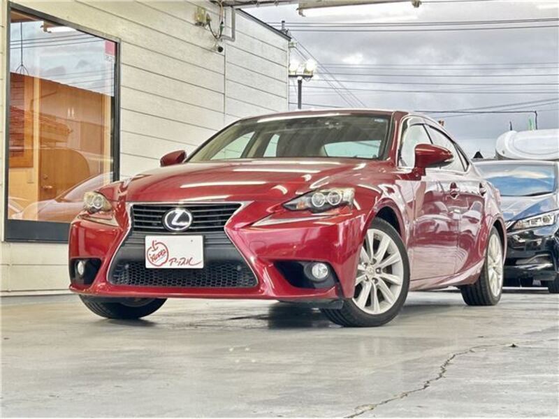 LEXUS IS