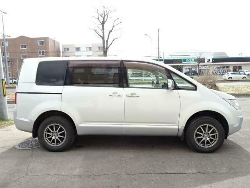 DELICA D5