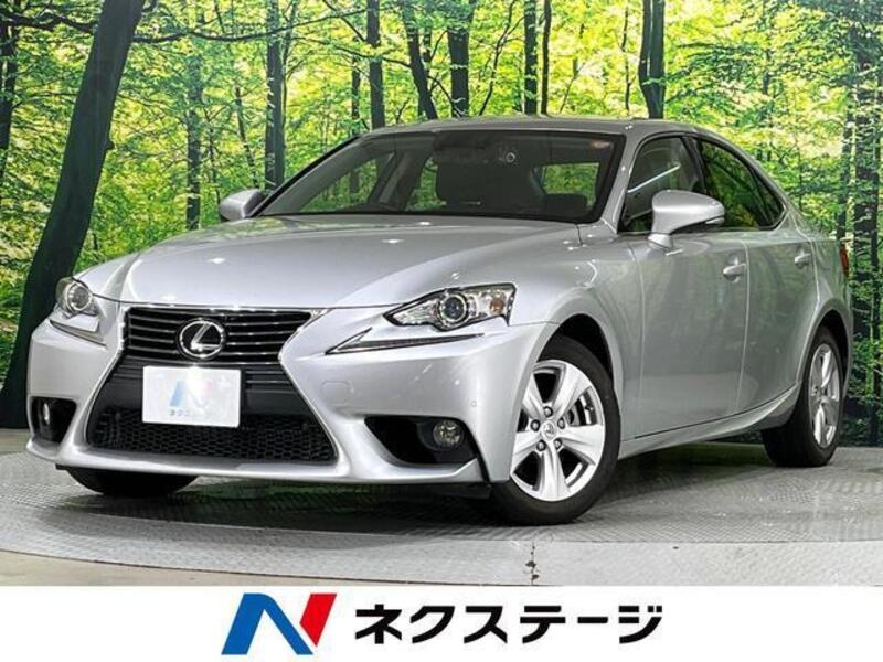 LEXUS IS