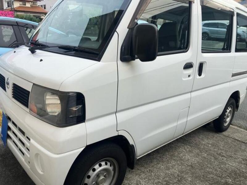 NISSAN CLIPPER VAN