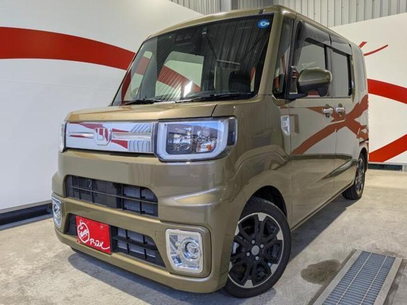 DAIHATSU WAKE