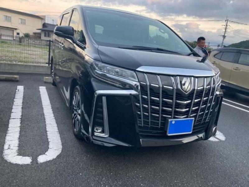 TOYOTA ALPHARD