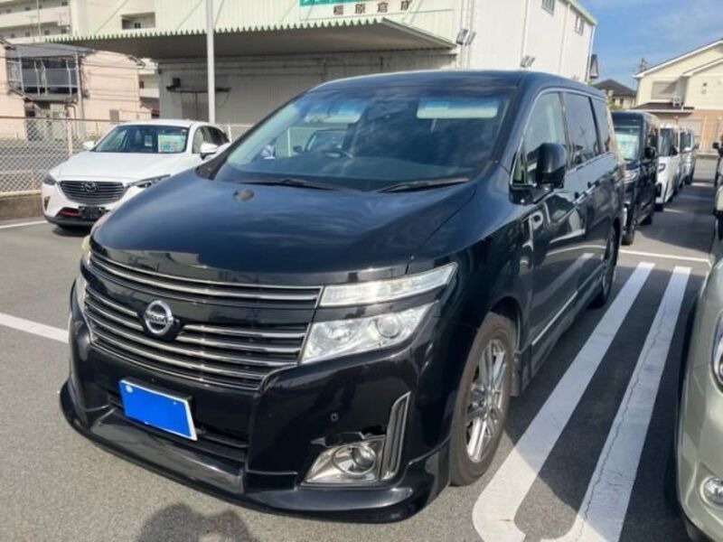 NISSAN ELGRAND