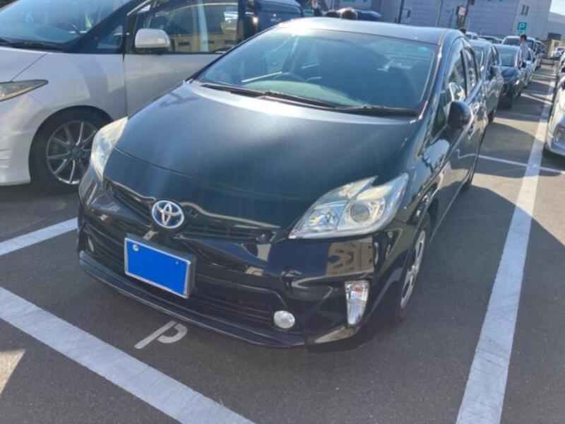 TOYOTA PRIUS