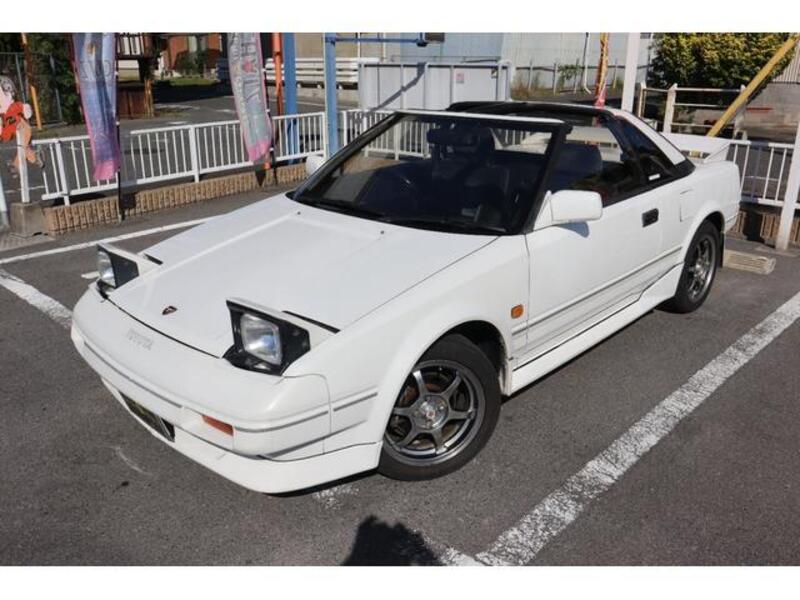 TOYOTA MR2