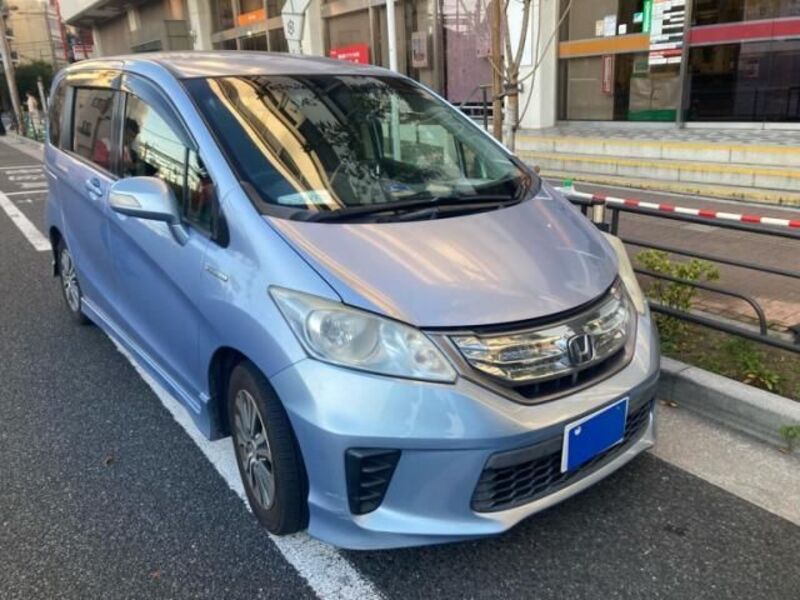 HONDA FREED HYBRID