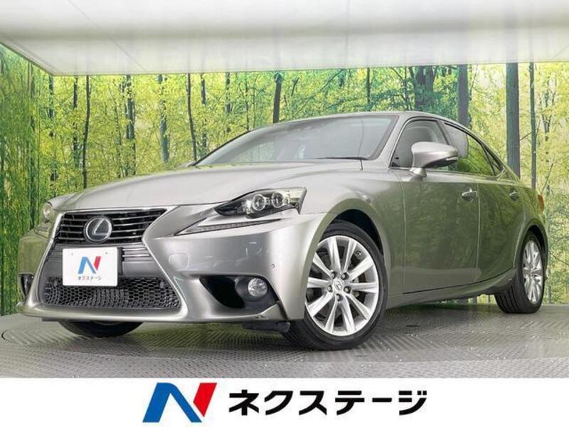 LEXUS IS