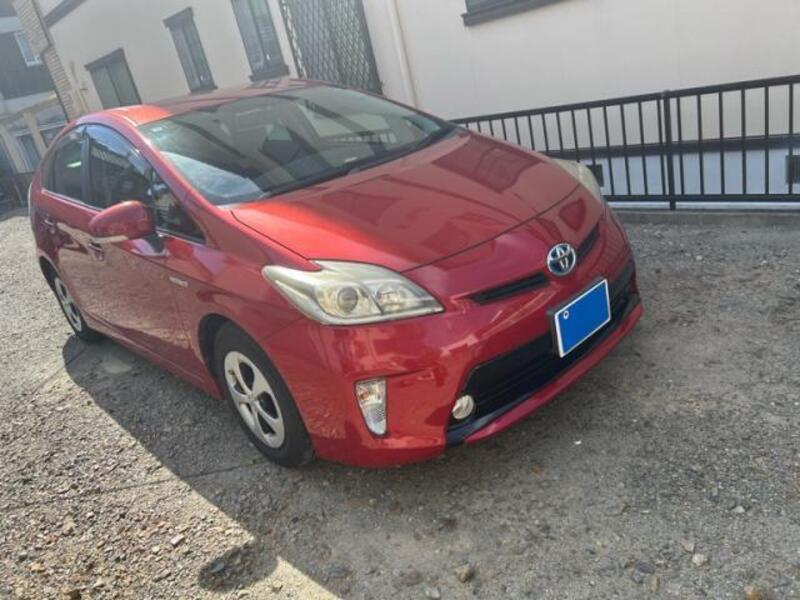 TOYOTA PRIUS