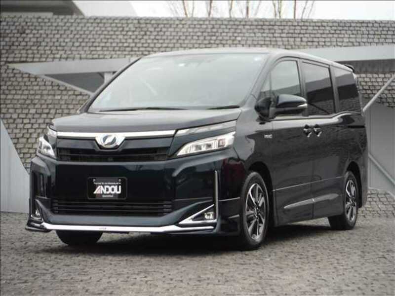 Used 2017 TOYOTA VOXY DAA-ZWR80G | SBI Motor Japan