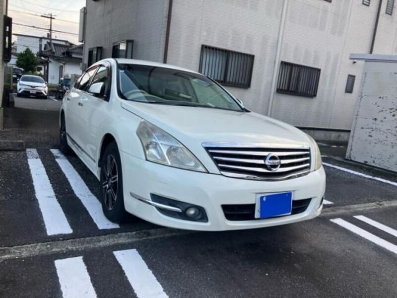 NISSAN TEANA